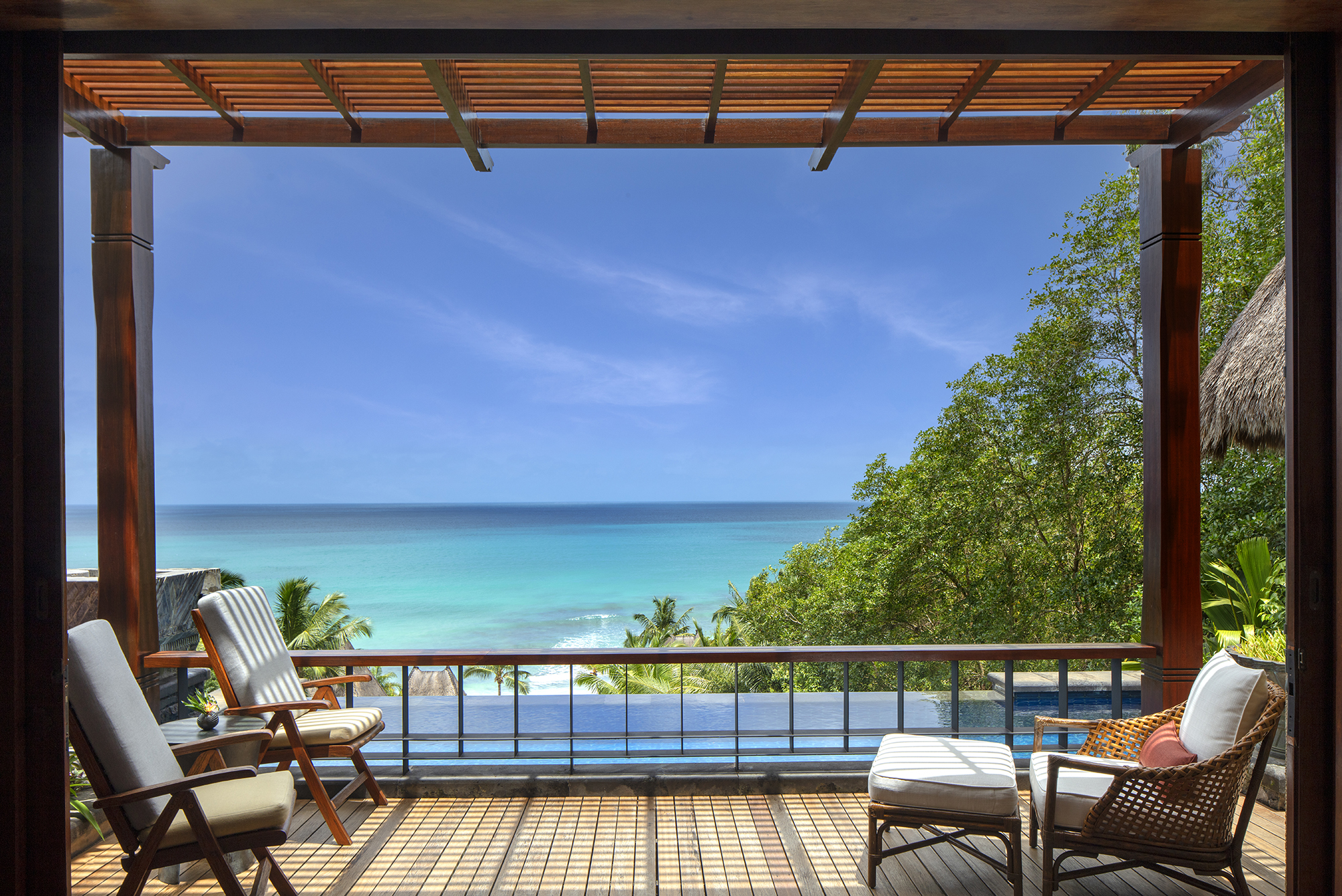 Signature-exception-Anantara-Maia-03